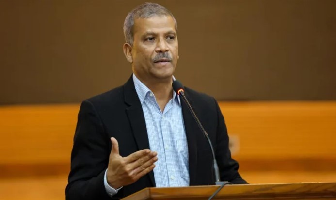 ফ্রিল্যান্সিং প্রকল্পে ১৮ হাজার যুবককে প্রশিক্ষণ দেওয়া হবে : ড. আসিফ নজরুল